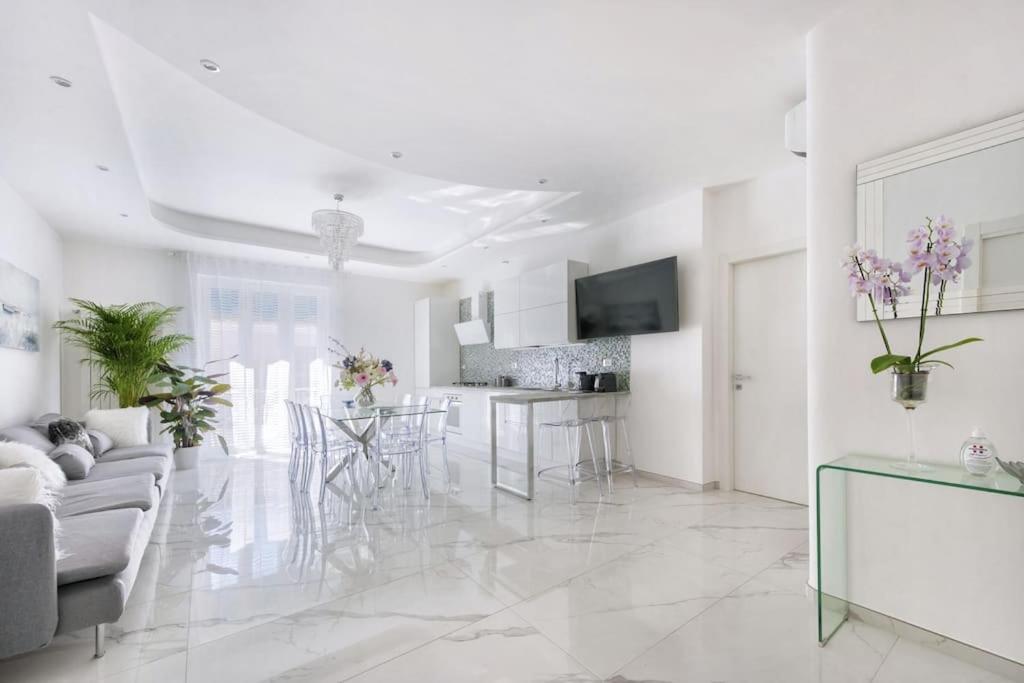 Domus Delia Pescara Centro Apartment Екстериор снимка